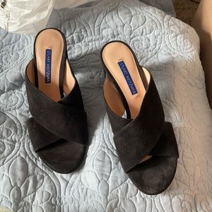 Stuart weitzman shoes, wore it once, in perfect condition. Size 6